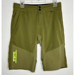 Yeti Cycles Shorts Mens 32 Green Mountain Bike Trail Riding Stretch Lightweight